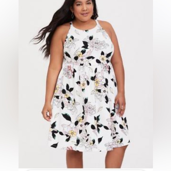 torrid Dresses & Skirts - Torrid White Floral Textured Knit bare shoulders high neck Skater Dress size 0